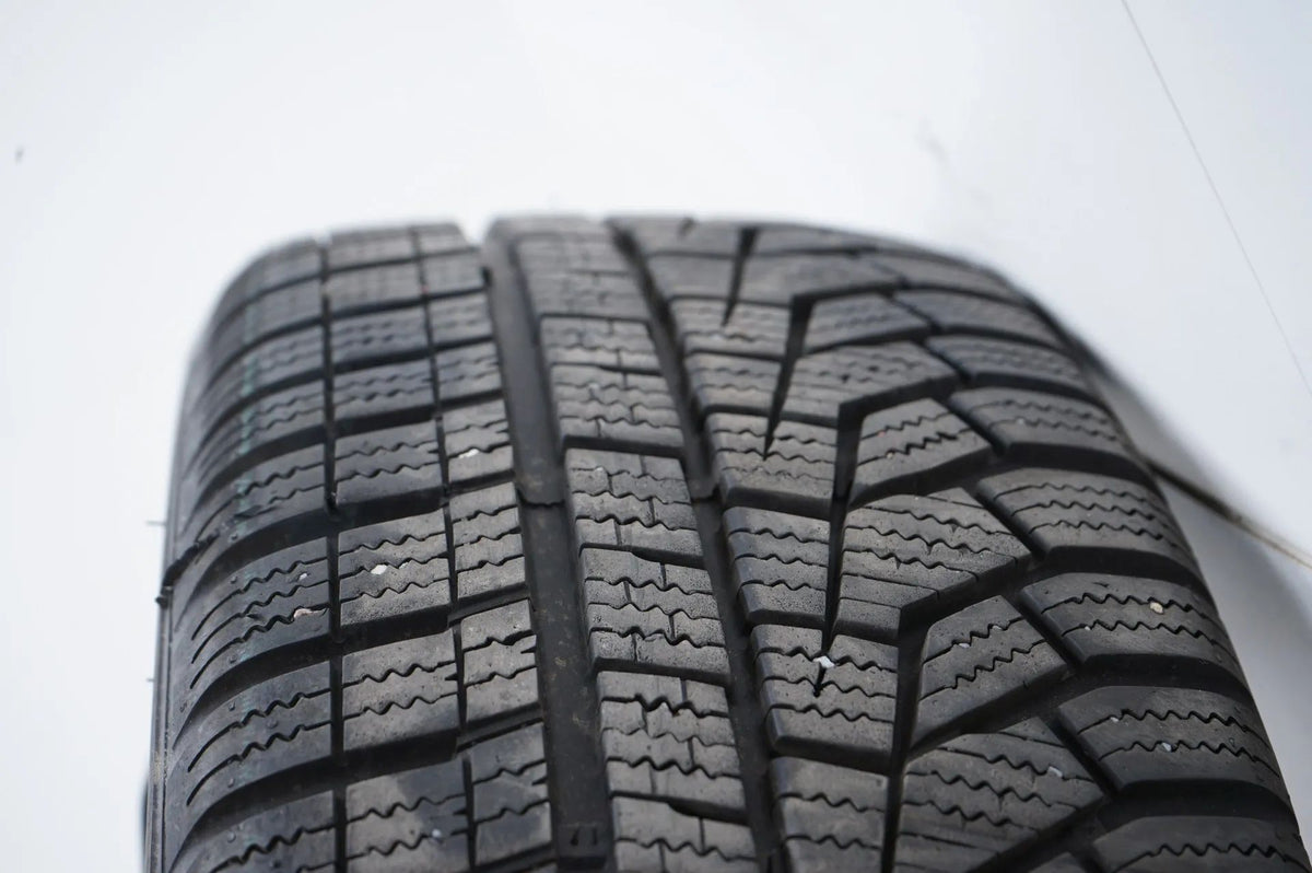 MINI F55 F56 F57 Winter Wheels Winter Tires 195 45 18 inch Detailansicht 17