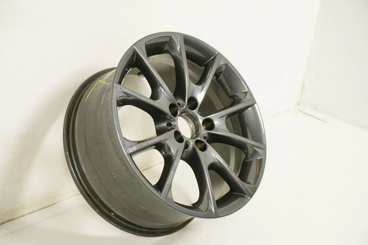 1 x BMW řady 3 a 4 F30 F31 F32 F36 hliníkový disk 18 palců 398 6874821 8,5J Detailní zobrazení 2