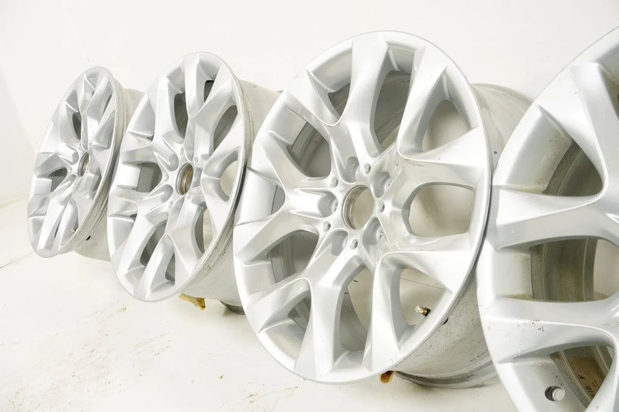 Cerchi in lega BMW X5 F15 E70 da 19 pollici 334 6788007 9J IS48