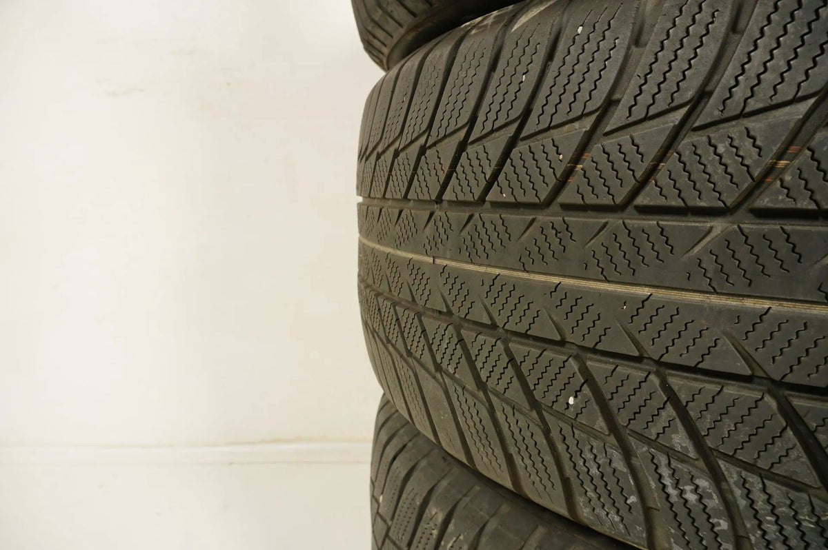 4 x Bridgestone winter tires 245/50 R19 inch DOT18 BMW* approx. 5mm tread depth RFT Detailansicht 7