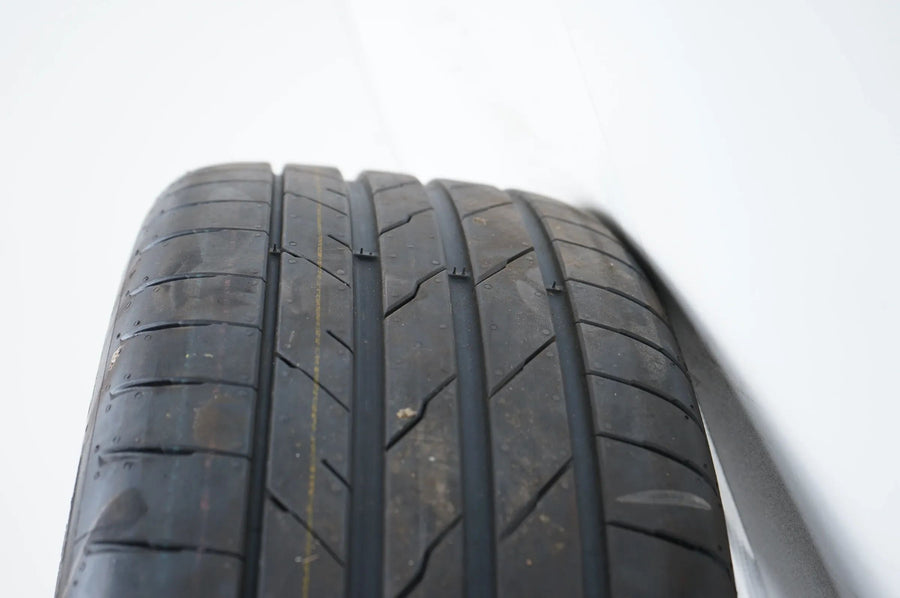 Jako nové BMW řady 3 a 4 G20 G21 letní pneumatiky letní kola 225 45 18 palců 6885305
