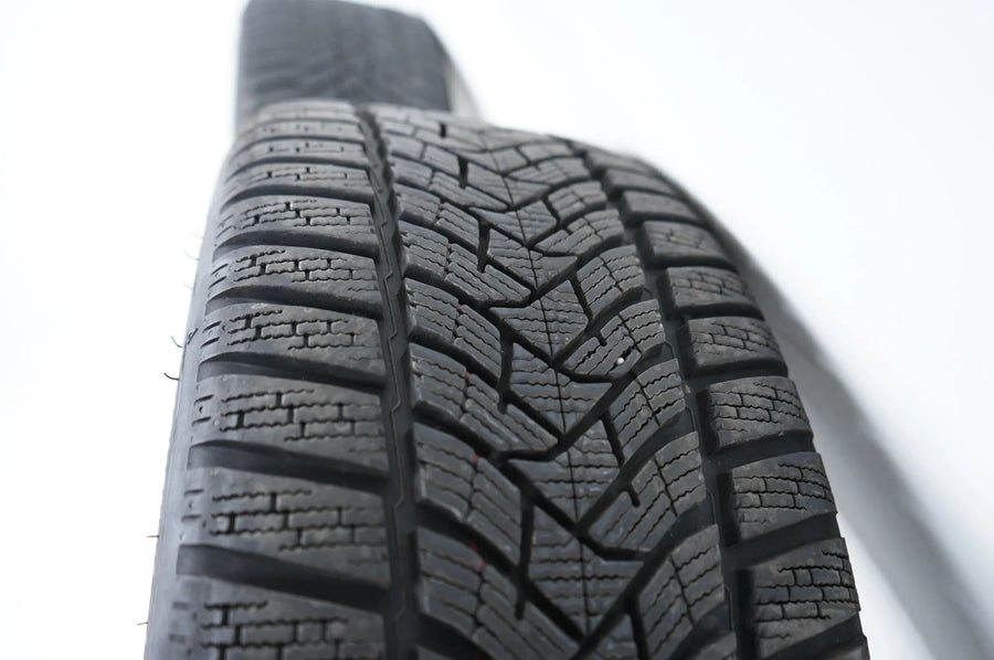 Audi A3 8Y Winterreifen Winterräder 225 40 18 Zoll 8Y0601025j