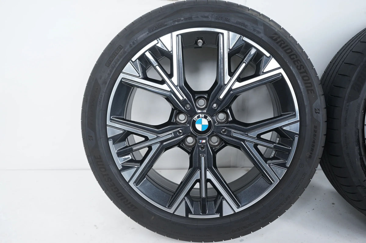 BMW 1er 2er F70 F74 Winterräder mit neuen Winterreifen 225 45 18 Zoll 975M 5A35E68