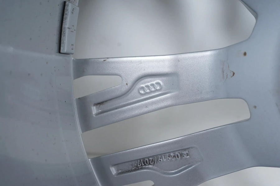 Audi A5 S5 B10 FU 8B Allwetterräder mit neuen Allwetterreifen 245 40 19 Zoll 8B3601025AS