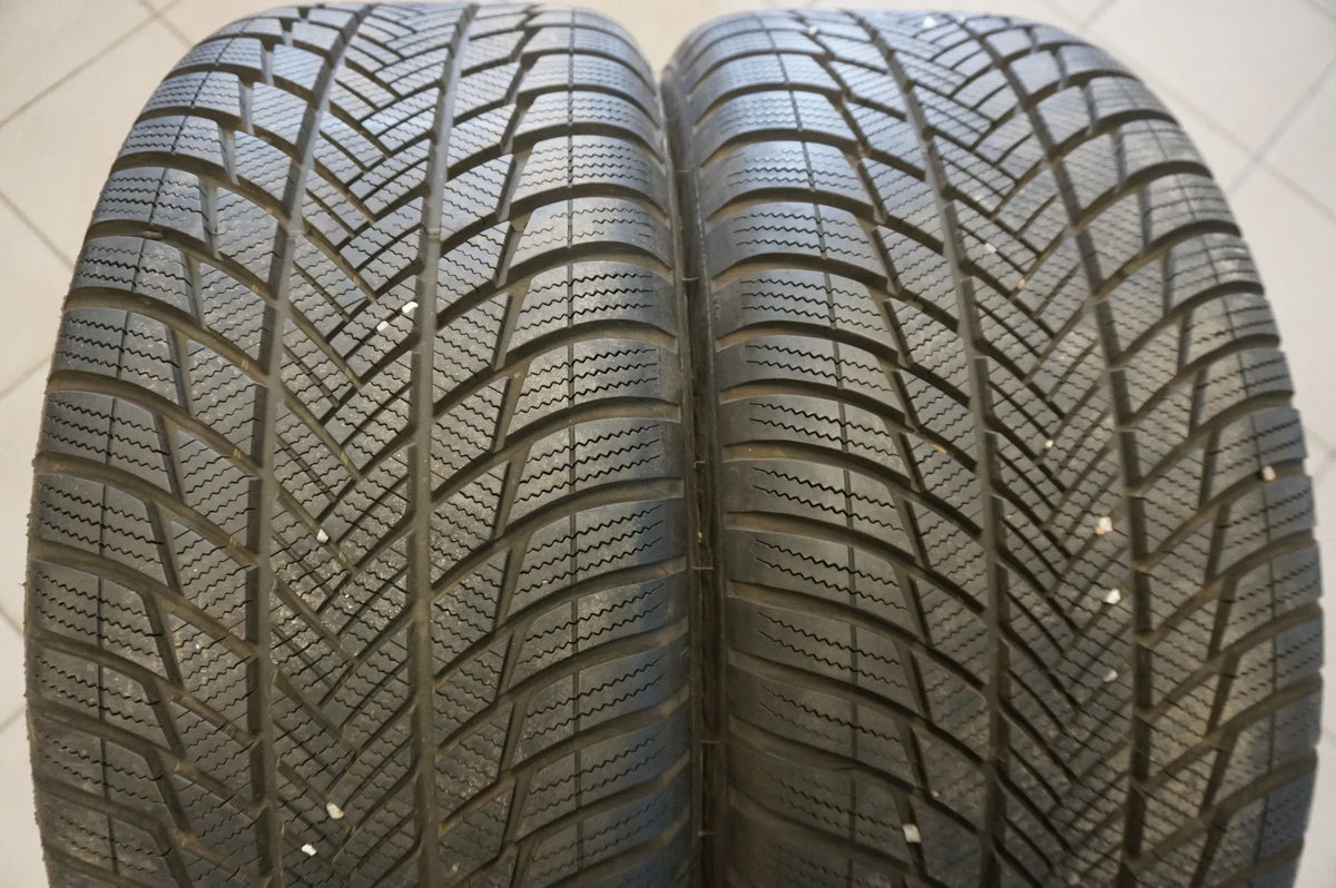 Original Mercedes GLA GLB X247 Alufelgen Winterräder Winterreifen 235 50 R19 8mm Vue détaillée 8