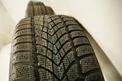 Original Mercedes GLA X156W156 Alufelgen Winterräder Winterreifen 215 55 R18 8mm