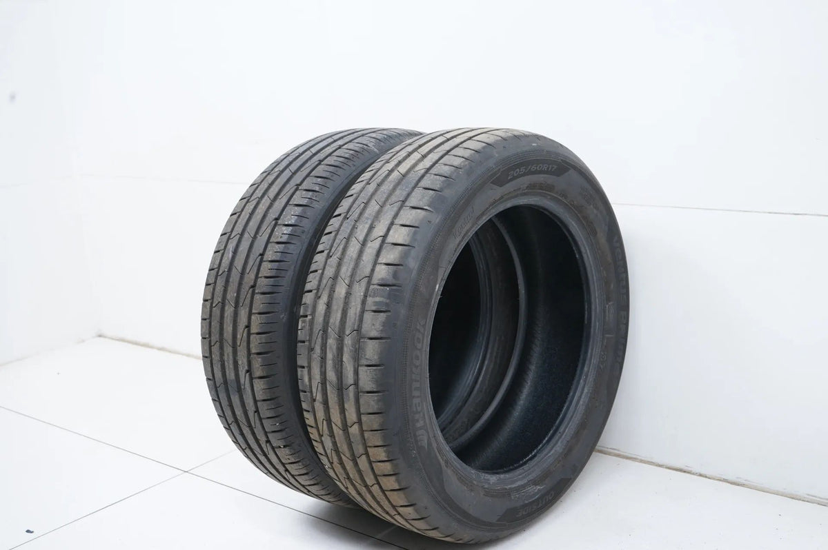 2 pneus été Hankook 205/60 R17 pouces DOT20, profondeur de sculpture d'environ 6 mm, BMW* Vue détaillée 3