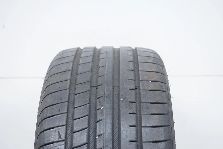 1x Goodyear summer tire 255/35 R19 inch DOT18 approx. 6 mm tread depth BMW* RFT