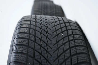 BMW 5er G30 G31 Winterreifen Winterräder 245 45 18 Zoll 619 7mm 6861224