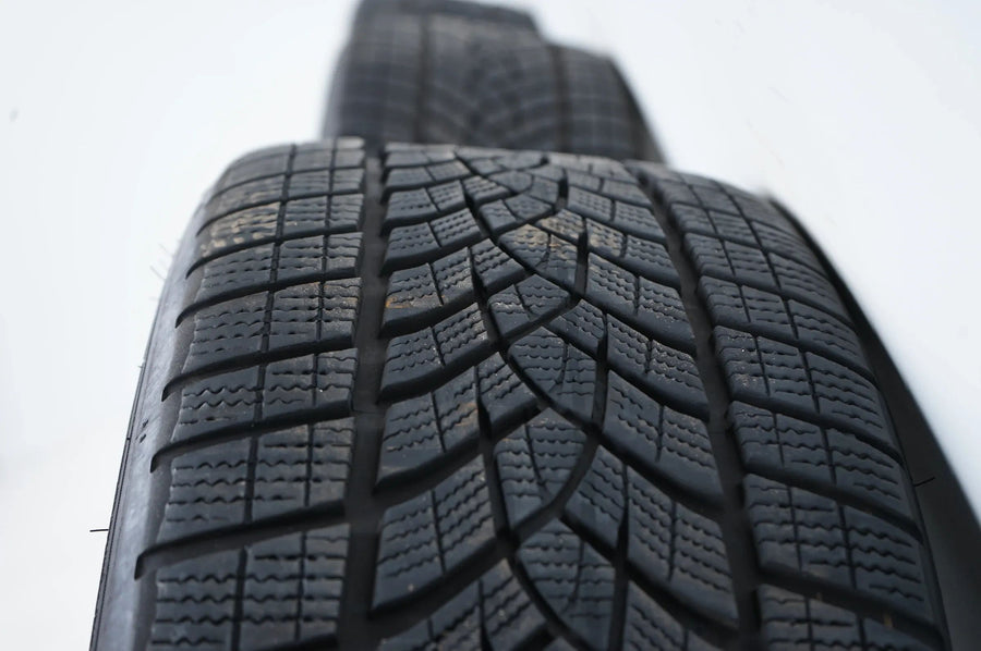 Pneumatici invernali, ruote invernali Mercedes Classe CLE W236 245 40 19 pollici A2364014100