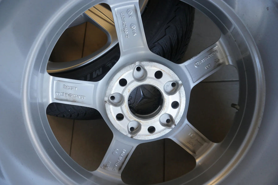 Mercedes A-Klasse W177 B-Klasse CLA C118 Alufelgen Winterreifen 205 55 R17 7mm