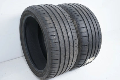 2 x Demo Summer Tires Bridgestone 285 35 20 Inch DOT20 MO