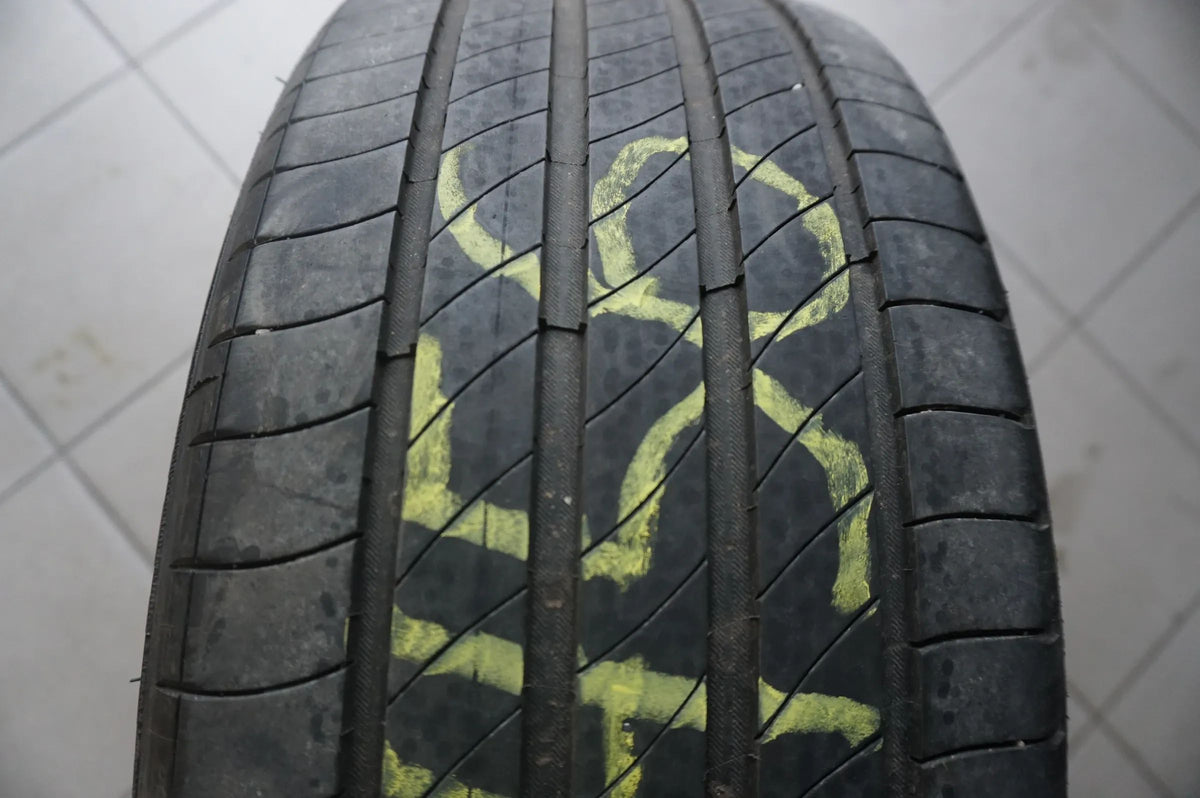 1 X 235 45 R18 98V Pneu été Michelin e Primacy 2023 4,5mm Detailansicht 2