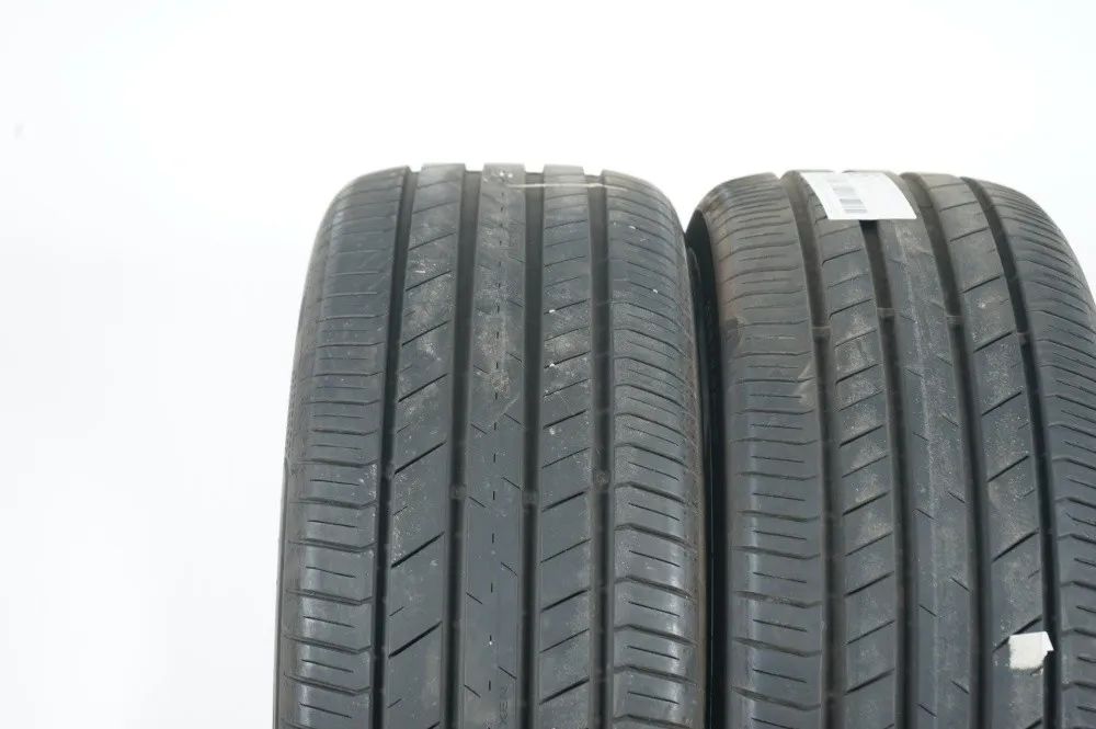 2x Sommerreifen Nexen 235 45 19 Zoll ca.7mm DOT23 Detailansicht 4