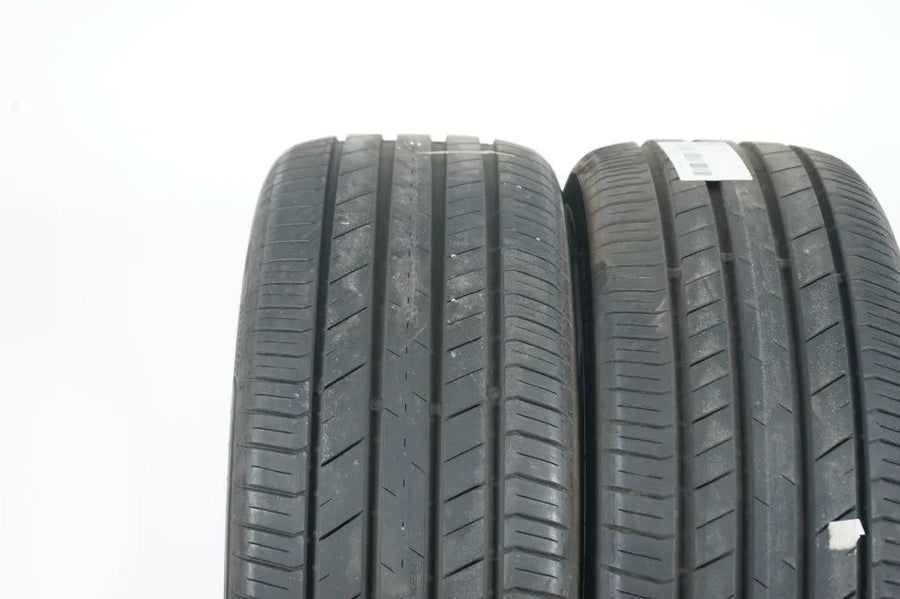 2x Sommerreifen Nexen 235 45 19 Zoll ca.7mm DOT23