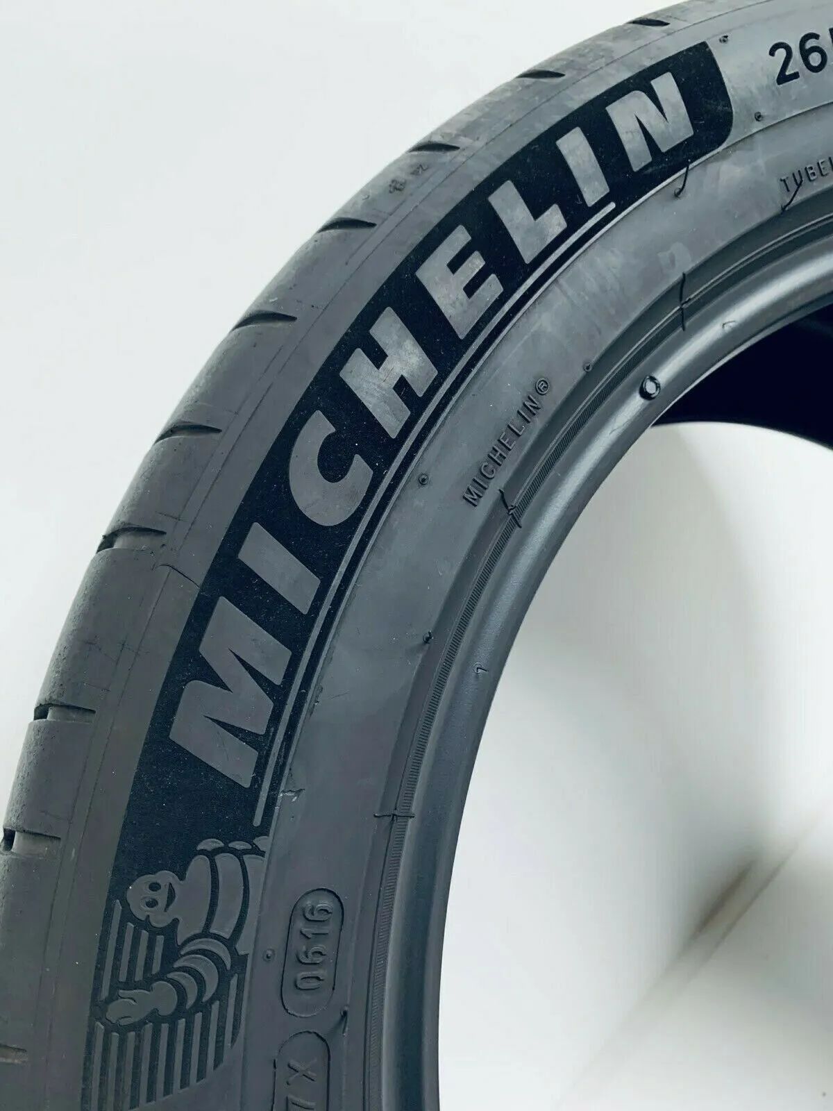 2 X 265 45 R19 ZR19 105Y Pneus été Michelin Pilot Sport 4 NO 5,7mm 2016 Vue détaillée 6