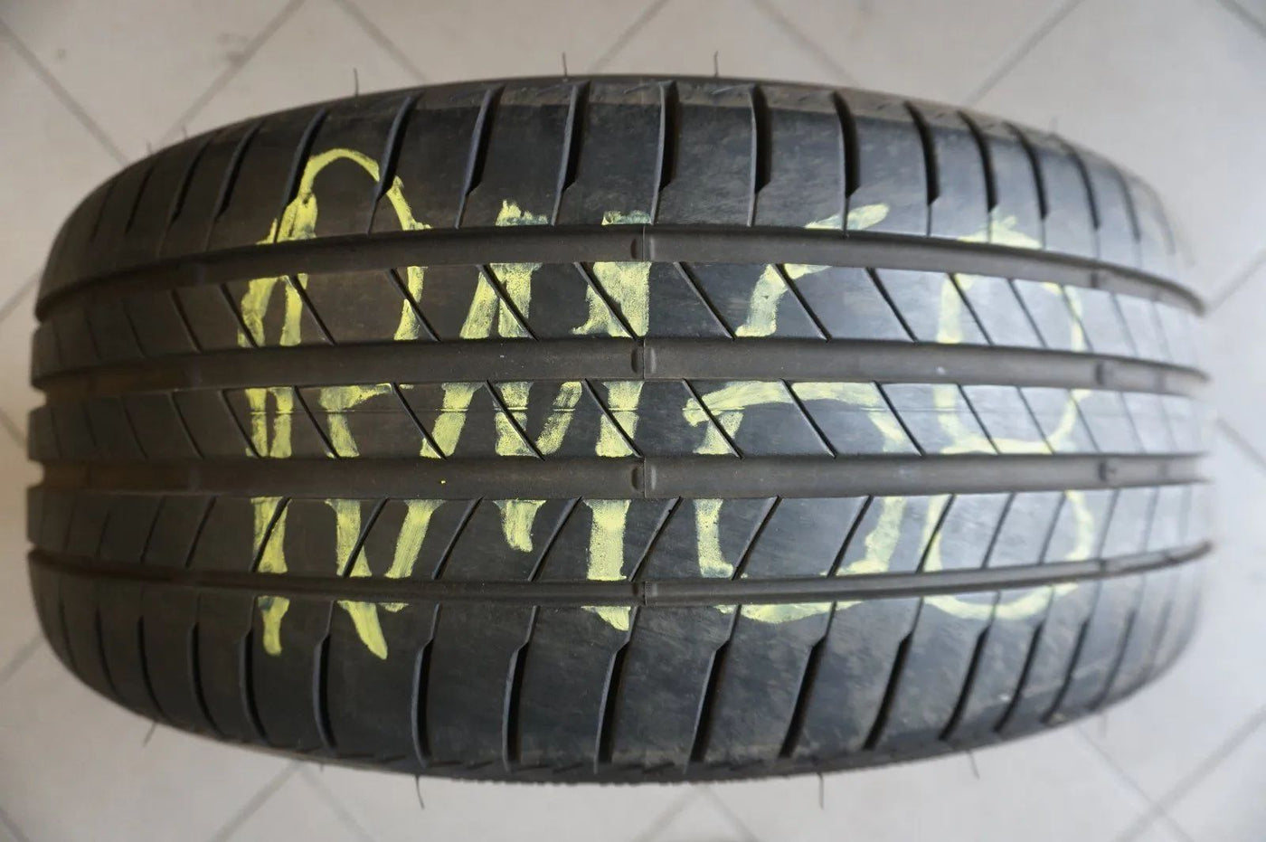 225 40 R18 92Y Sommerreifen Bridgestone Turanza T005 * RSC RFT 6,5mm 2019
