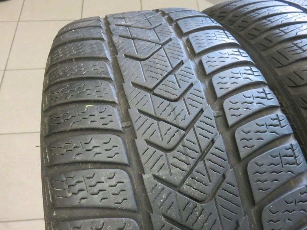 Original Mercedes C-Klasse W206 S206 18 Zoll Alufelgen Winterräder Winterreifen Detailansicht 7