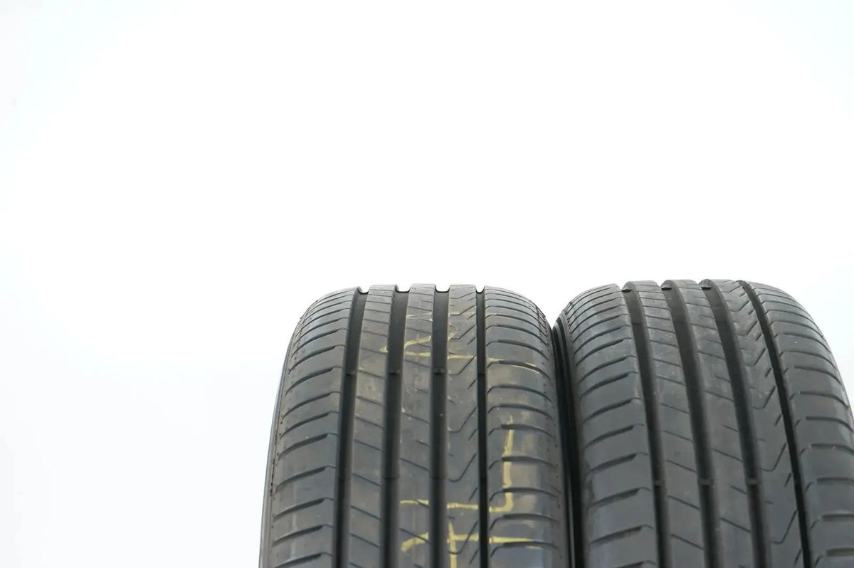 2 pneus été Pirelli 225 60 R18 18 pouces DOT21 env. 6mm Bmw* Vue détaillée 4