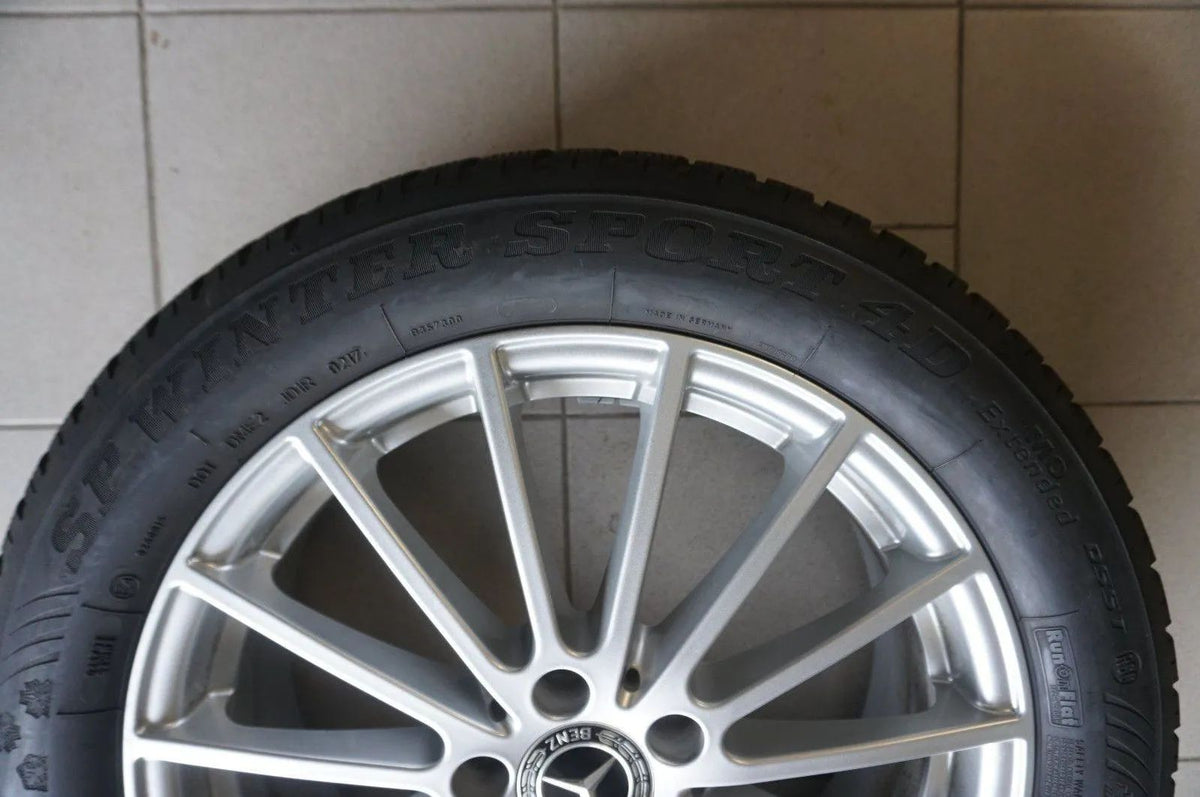 Original Mercedes GLA X156 Alloy Wheels Winter Wheels Winter Tires 215 55 R18 Inch Detailansicht 7
