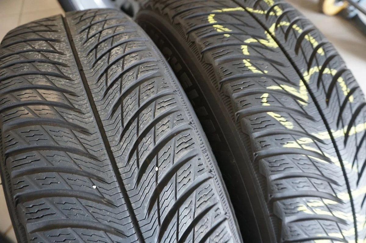 Original Mercedes GLA GLB X247 Alloy Wheels Winter Wheels Winter Tires 215 65 R17 99H Detail view 10