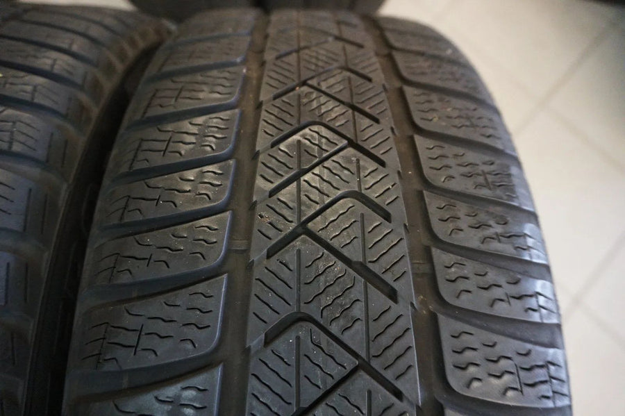 Original Mercedes C-Klasse W206 S206 18 Zoll Alufelgen Winterräder Winterreifen