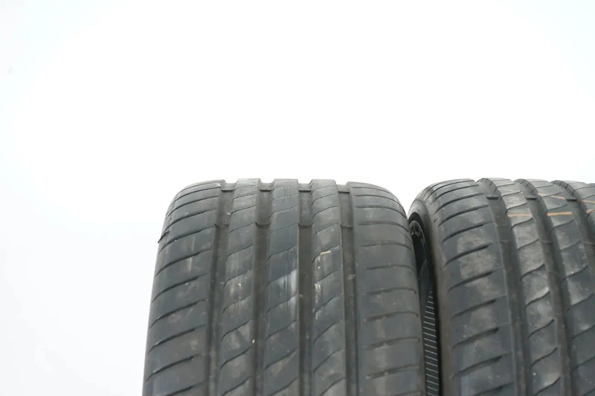 2 x Pneus été Bridgestone 255 40 R20 DOT22 environ 5mm AO Vue détaillée 4