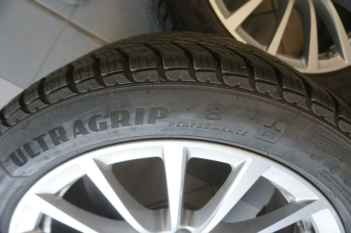 Genuine BMW 5 Series G30 G31 Alloy Wheels Winter Wheels Winter Tires 245 45 R18 Inch Detailansicht 4