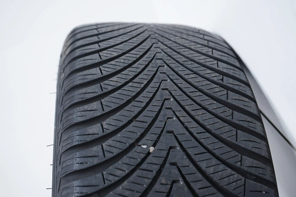Mercedes C-Class W206 all-weather tires, winter wheels, 225/45/18 inch Detailansicht 13