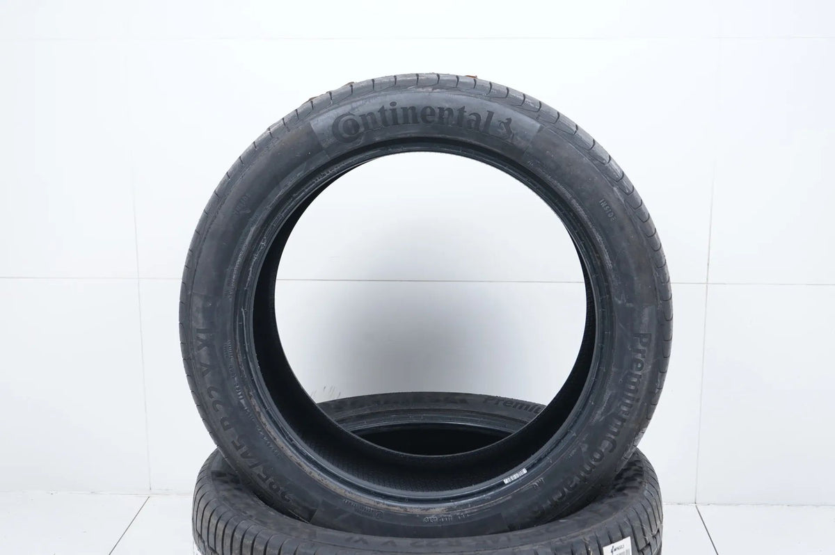 2x New DEMO Summer Tires Continental 285 45 22 inch DOT19 Detailansicht 2