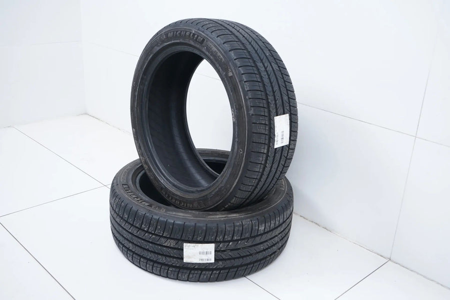2 x All-weather tires, all-season tires, 255/45/19 inch Michelin DOT23