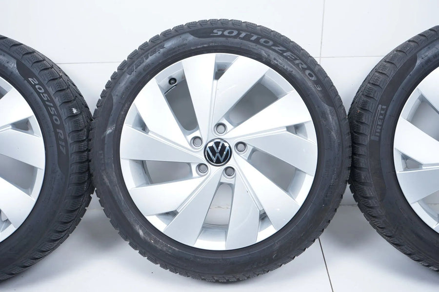Pneus hiver pour VW Volkswagen Golf 7 et 8, jantes hiver 205/50/17 pouces