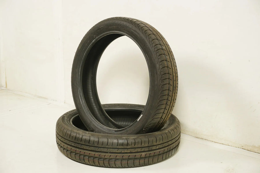 2x Demo I3 summer tires 155 60 20 inch Bridgestone BMW* DOT17