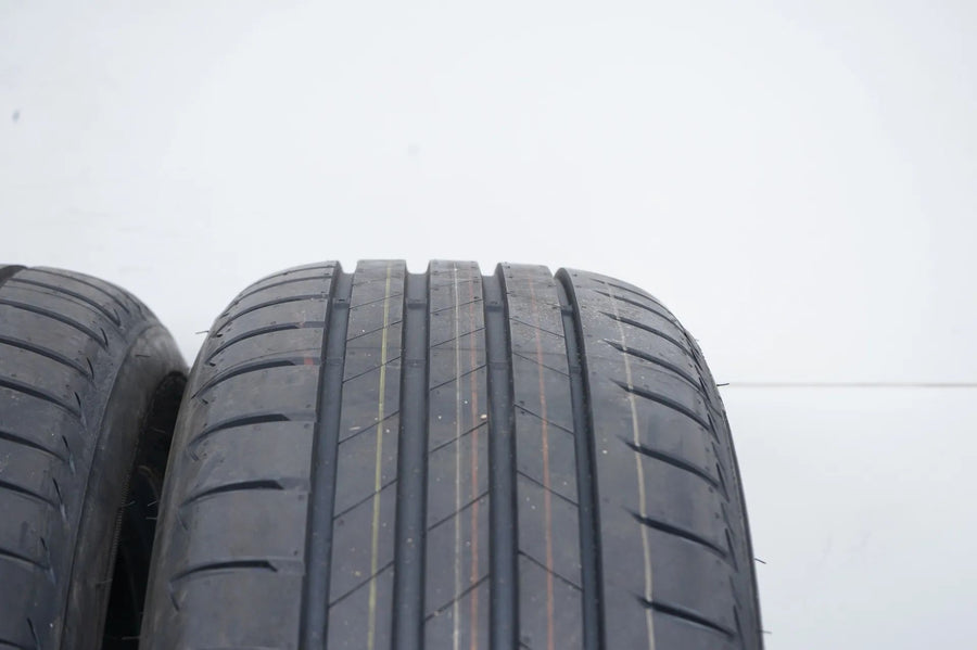 2 x DEMO summer tires Bridgestone 235 55 18 inch DOT22 MO