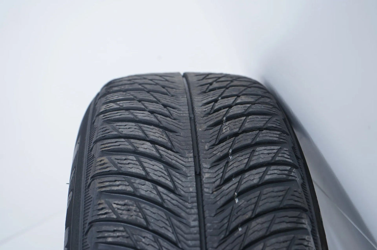 Zimní pneumatiky a zimní kola Mercedes GLA GLB H247 X247 17 palců Detailní zobrazení 11