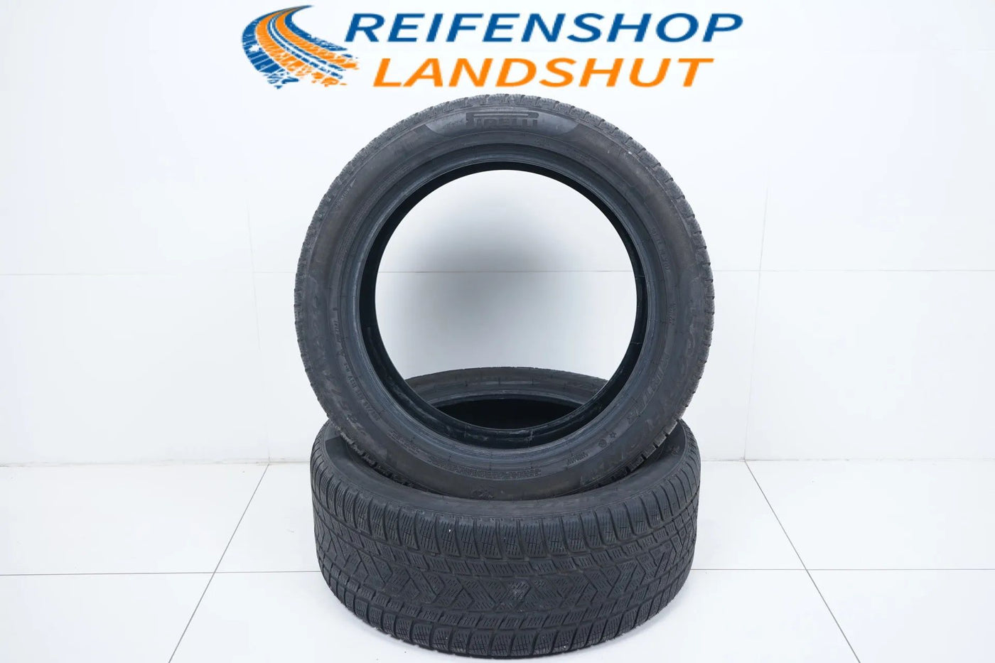 2x Winter tires 285 45 21 inch Pirelli DOT22 approx. 4 mm BMW* RFT
