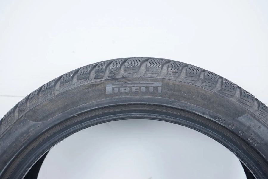 1 x Pirelli winter tire 225 45 19 inch DOT119 BMW* approx. 5mm RFT