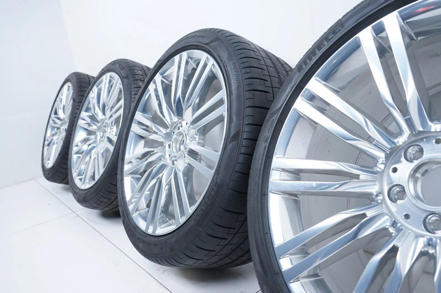 Cerchi in lega cromati originali Mercedes Classe S W223 V223 pneumatici estivi 255 40 R20 7 mm