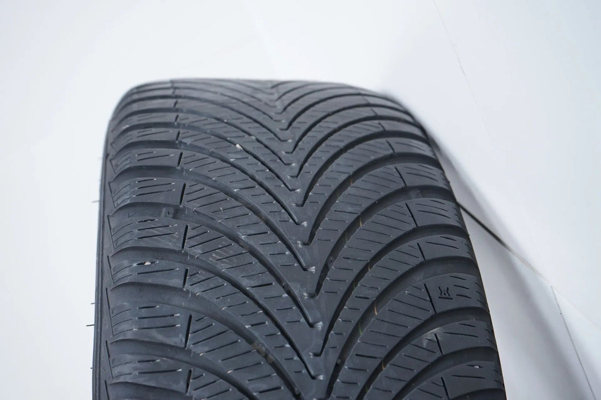 Mercedes C-Class W206 all-weather tires, winter wheels, 225/45/18 inch Detailansicht 16
