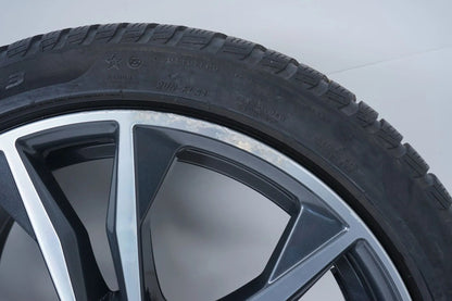 BMW X1 X2 F48 F39 zimní pneumatiky zimní kola 225 45 19 palců