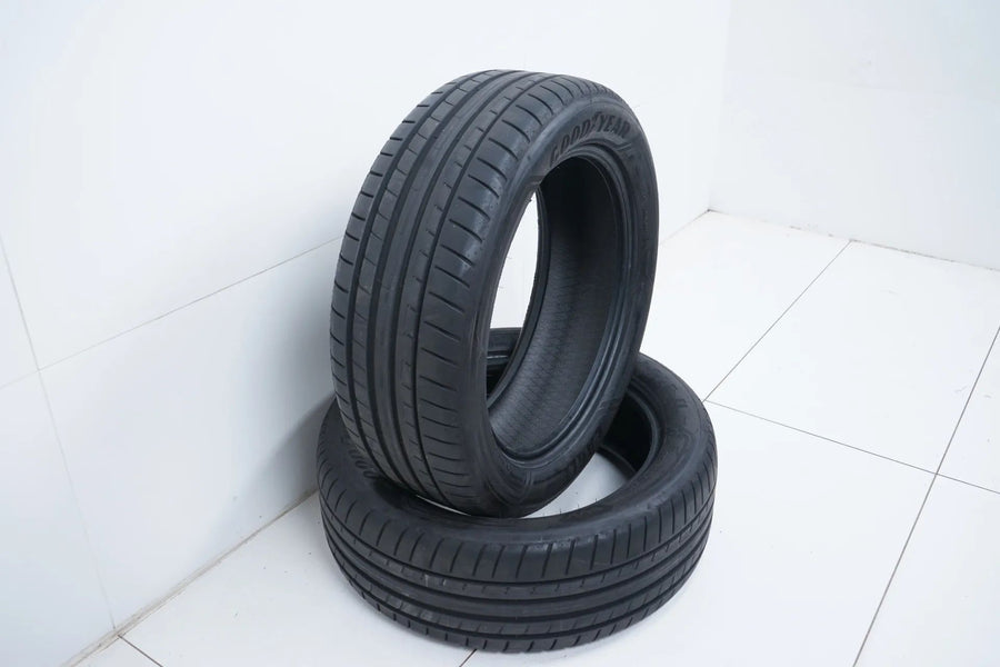 2x Goodyear summer tires 235 50 19 inch DOT20 approx. 7mm tread depth