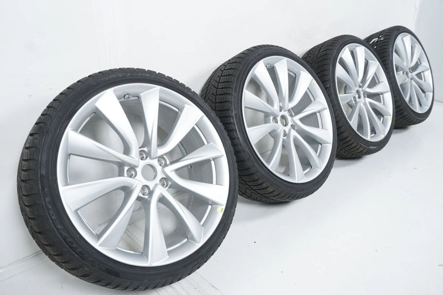 Like new Tesla Model 3 winter wheels 235/35/20 inch with sensors (valid until 2020)