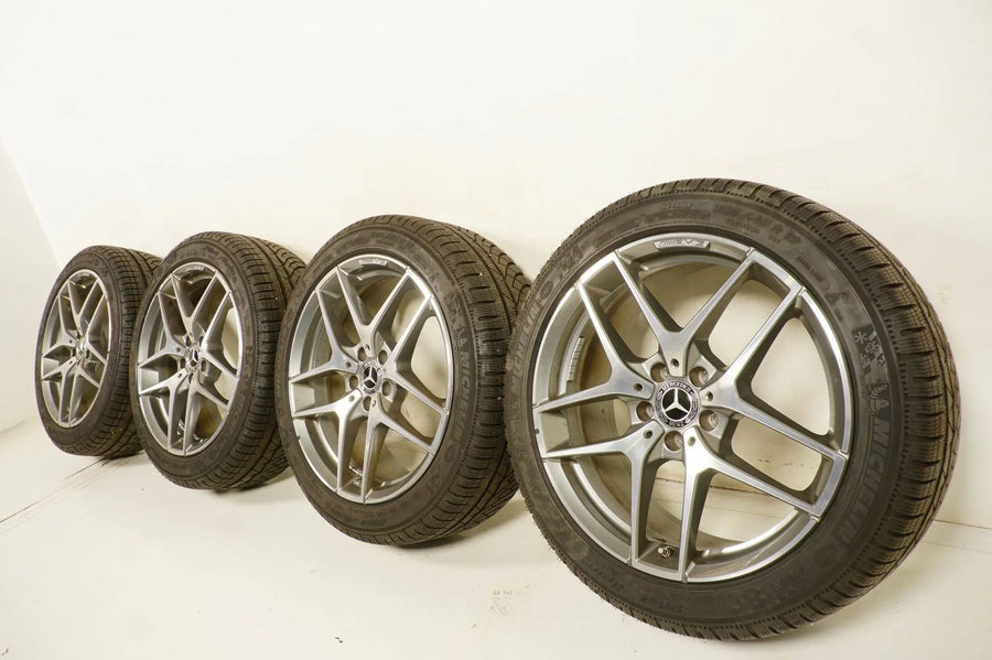 Mercedes GLA Klasse X156 Allwetterräder mit neuen Allwetterreifen 235 45 19 Zoll
