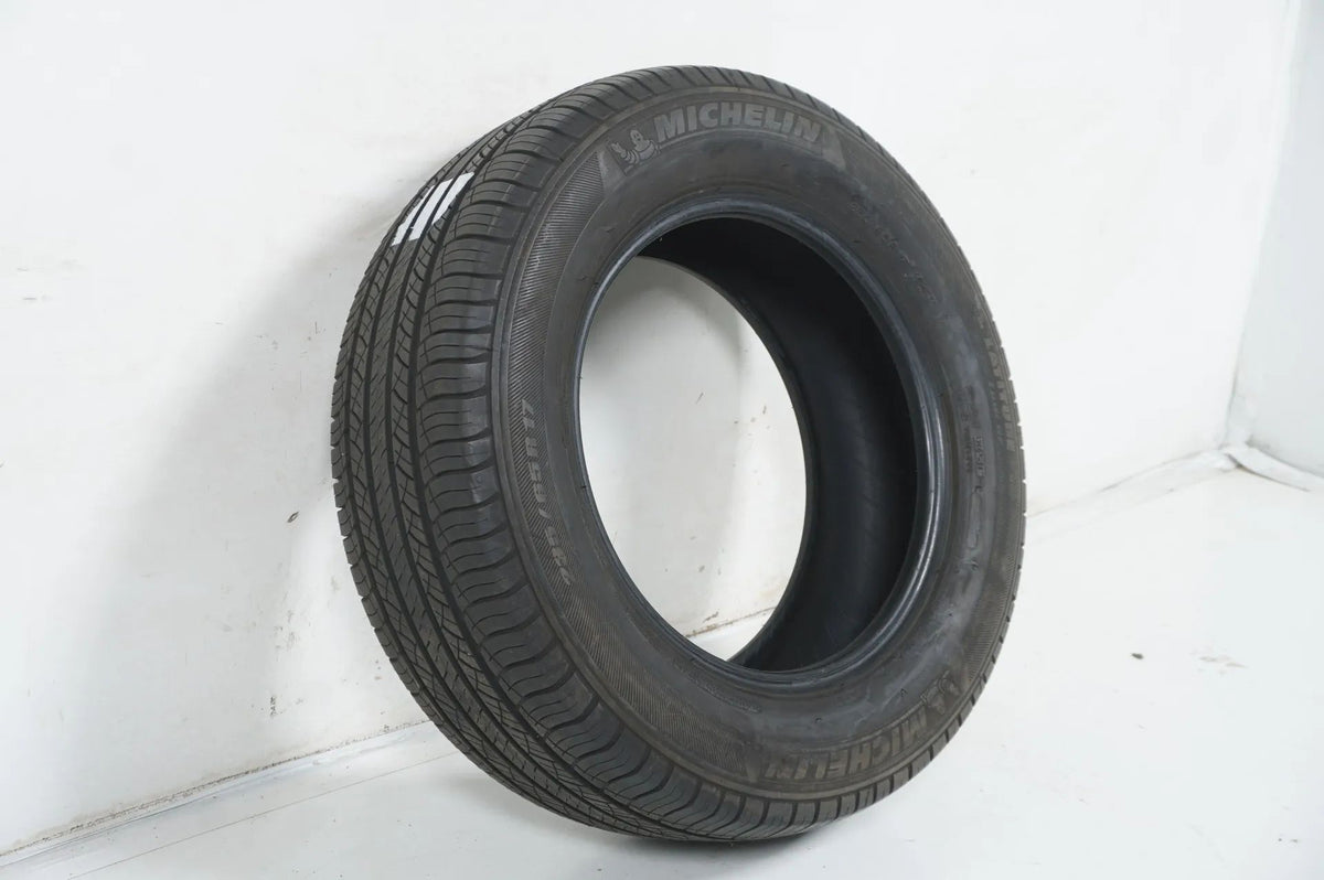 1x Sommerreifen 235 65 17 Zoll Michelin DOT15 ca5 mm MO Detailansicht 3