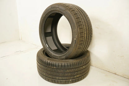 2x New Demo Summer Tires 285 40 19 inch Pirelli P Zero DOT20 MO