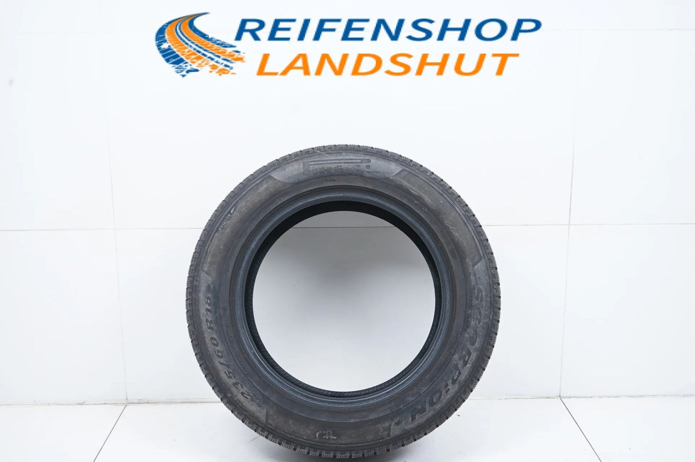 1x Winterreifen Pirelli 235 60 18 Zoll DOT19 MO ca.6mm