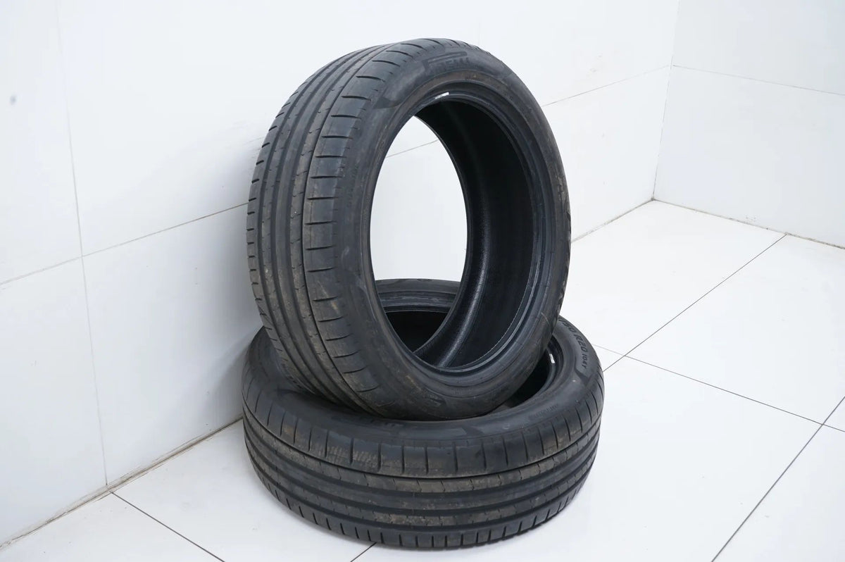 2 x Summer tires 235 50 20 inch Pirelli DOT23 approx. 4 mm Detail view 3