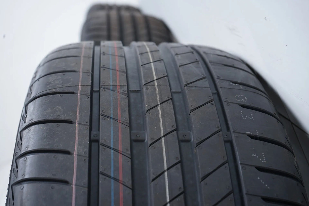 Pneus été neufs pour Mercedes Classe C W206, jantes été 18 pouces Vue détaillée 10
