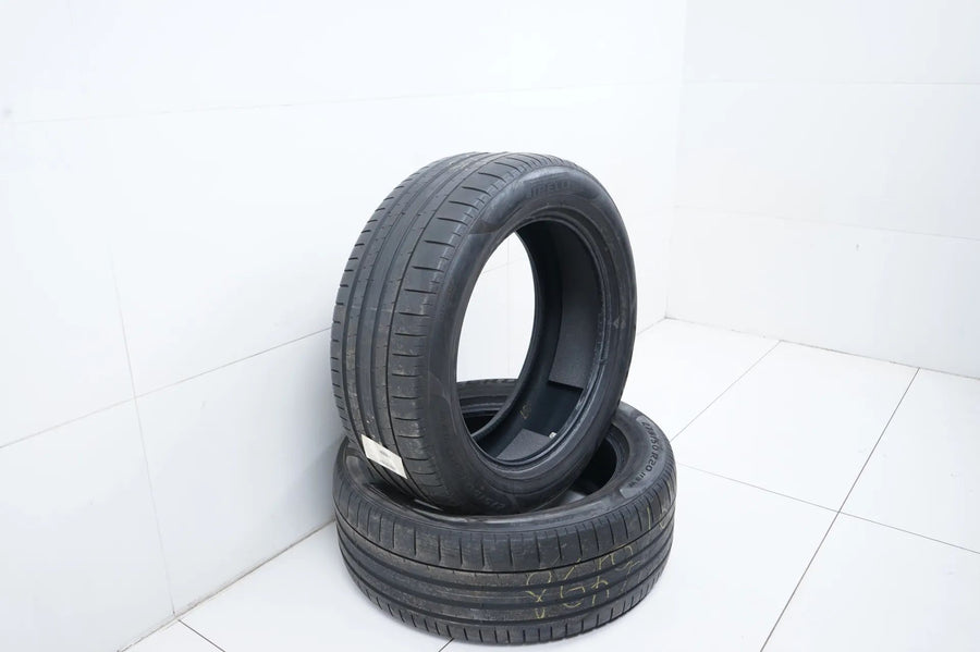 2x Summer tires 275 50 20 inch Continental DOT22 3.5mm MO