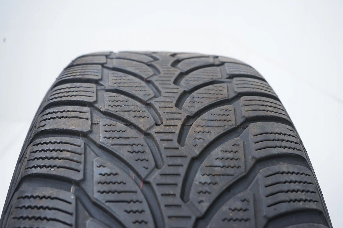 1x Winter tire 205 60 16 inch Bridgestone approx. 3.5 mm DOT22 MO Detail view 7